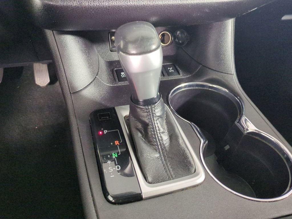 Used 2018 Toyota Highlander Plus image 22