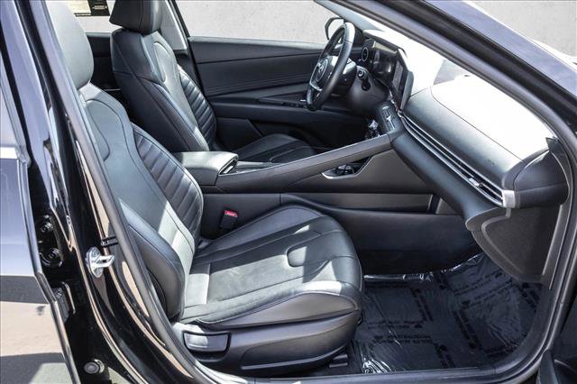 Used 2022 Hyundai Elantra Limited w/ Cargo Package image 26