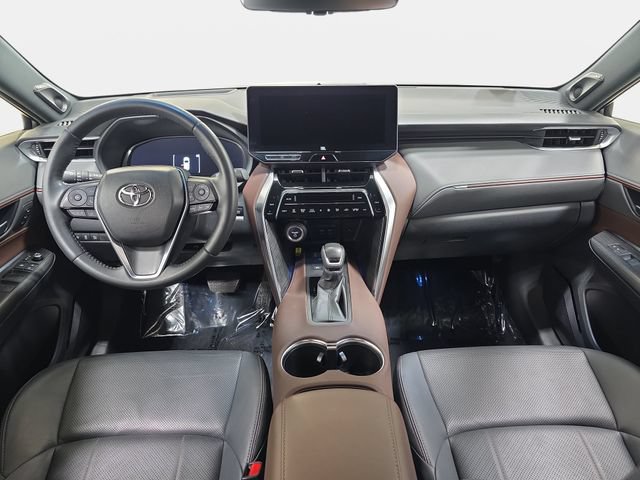Certified 2024 Toyota Venza Limited AWD/4WD image 9