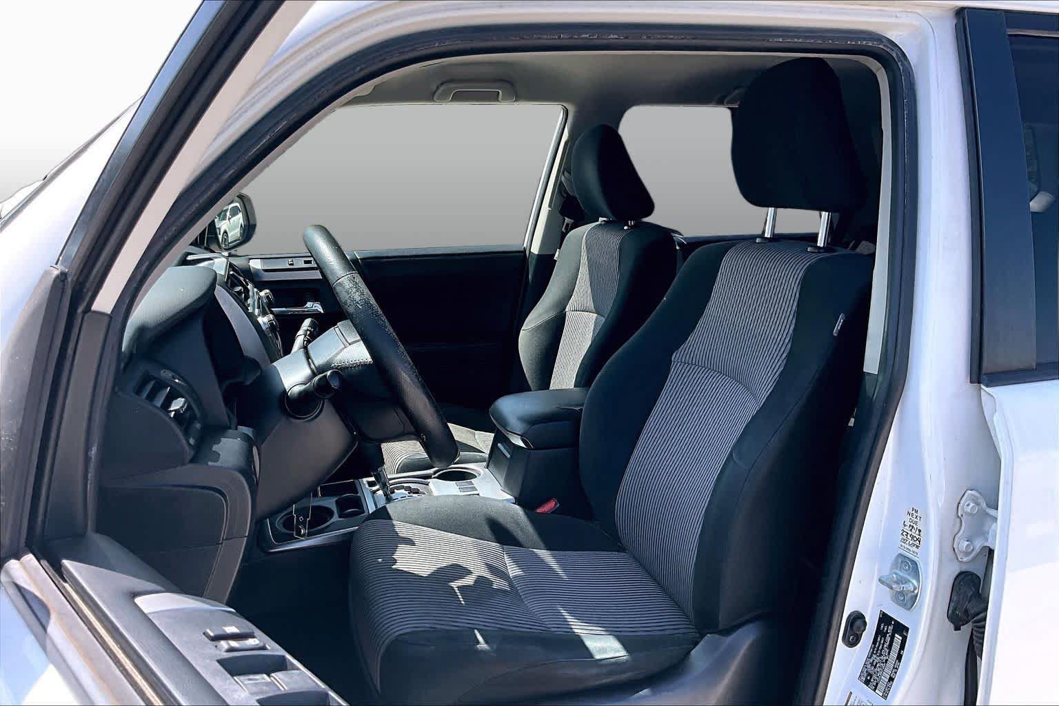 Used 2017 Toyota 4Runner SR5 RWD image 8