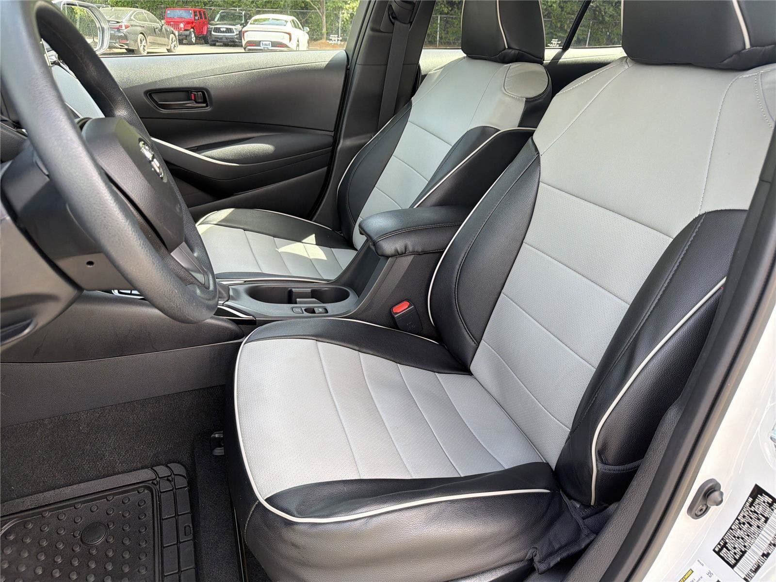 Used 2023 Toyota Corolla LE w/ Carpet Mat Package (TMS) FWD image 29