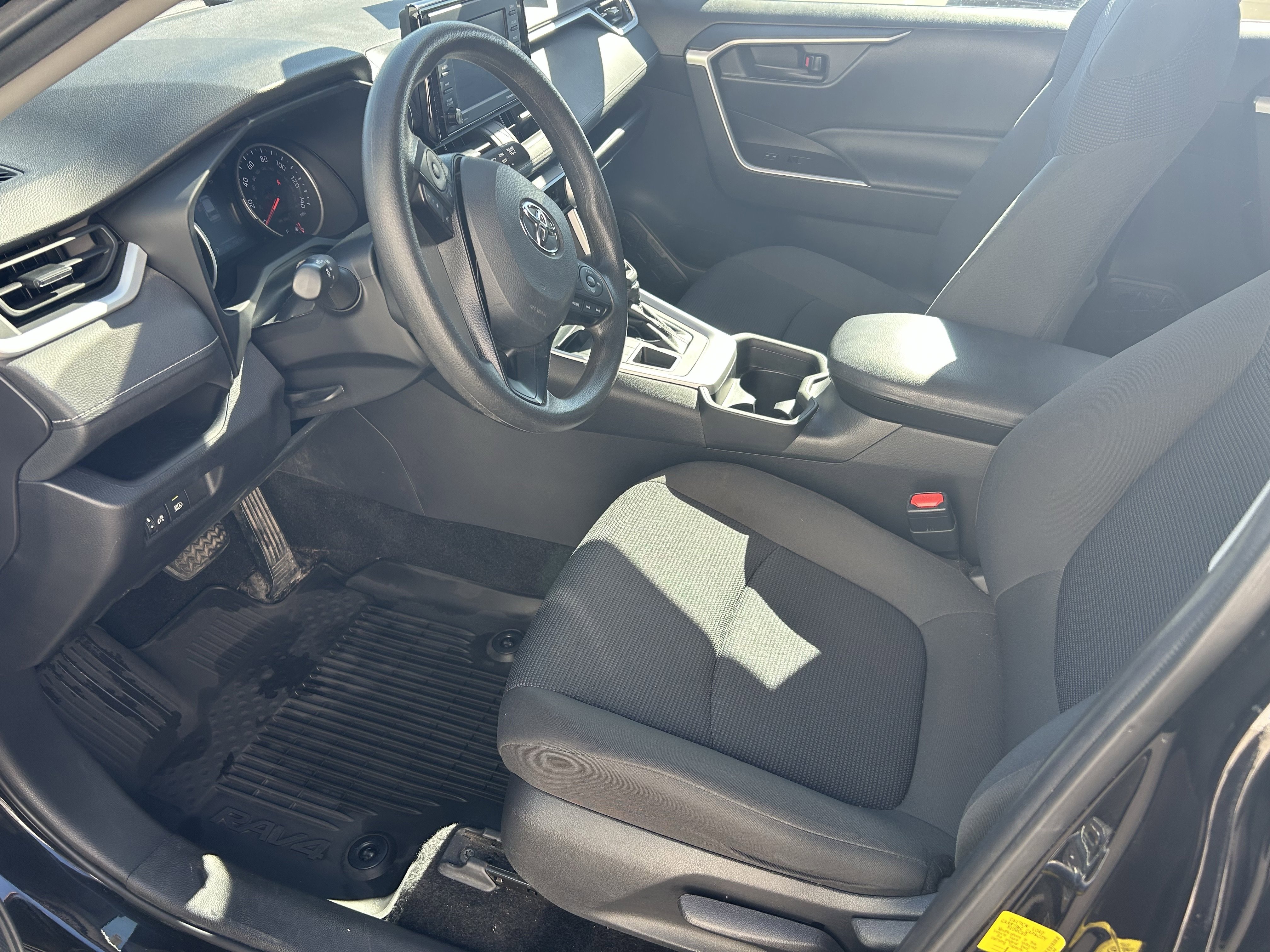 Certified 2021 Toyota RAV4 LE AWD/4WD image 13