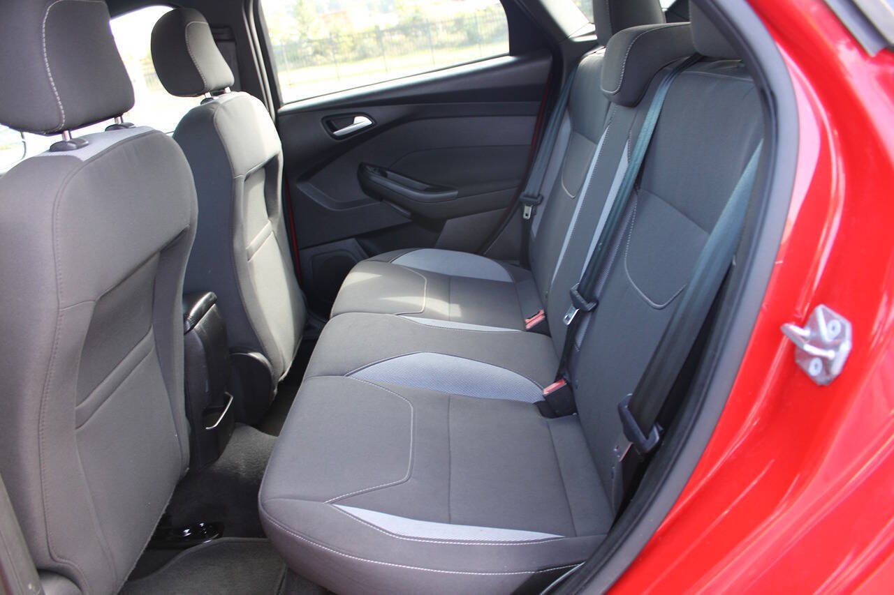 Used 2015 Ford Focus ST FWD image 17