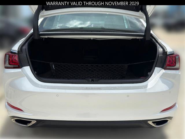 Certified 2024 Lexus ES 350 Ultra Luxury w/ Accessory Package (Z2) FWD image 8