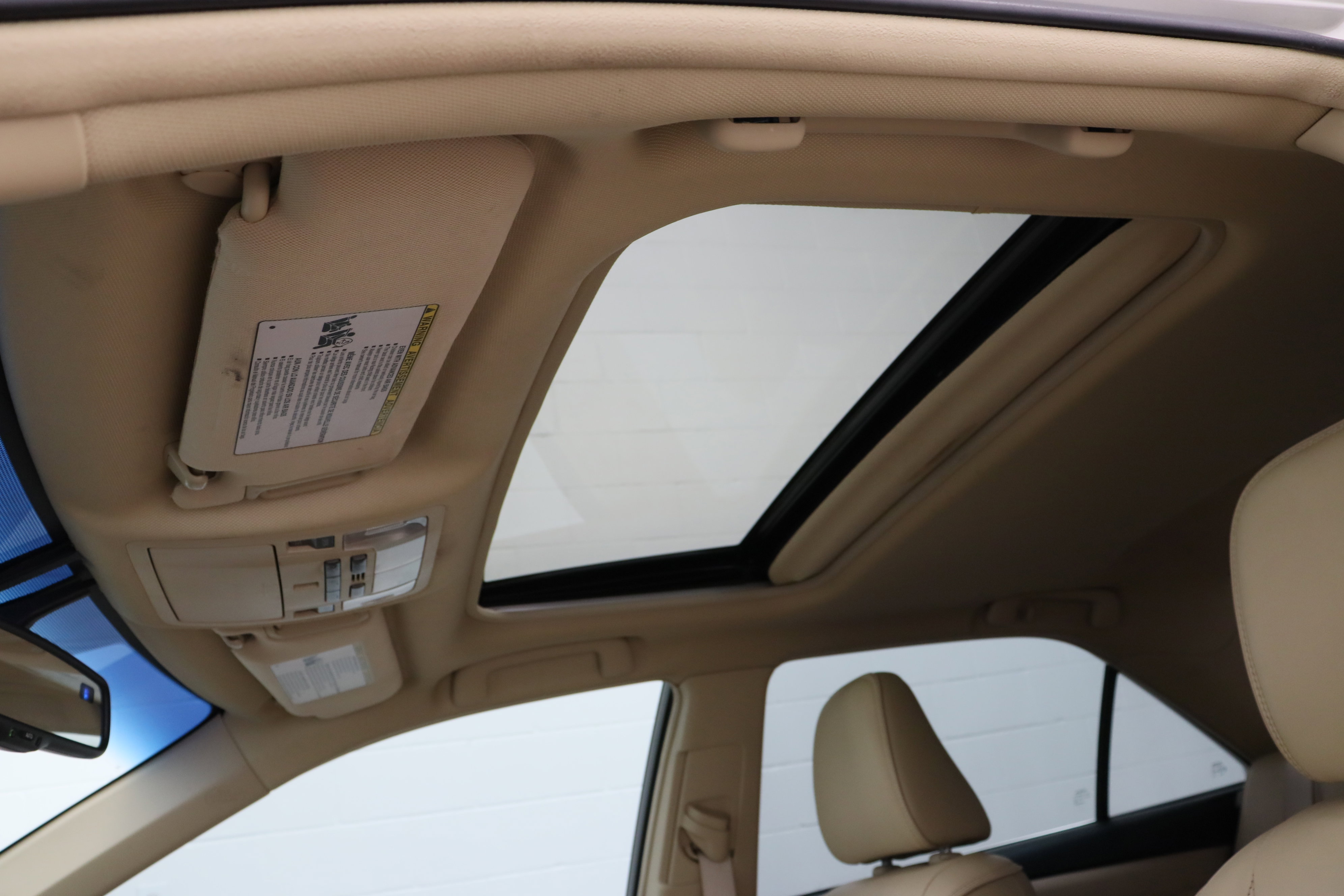 Used 2017 Toyota Camry XLE w/ Moonroof Package FWD image 27
