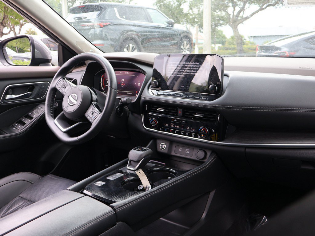 Used 2023 Nissan Rogue Platinum w/ Platinum Premium Package FWD image 31