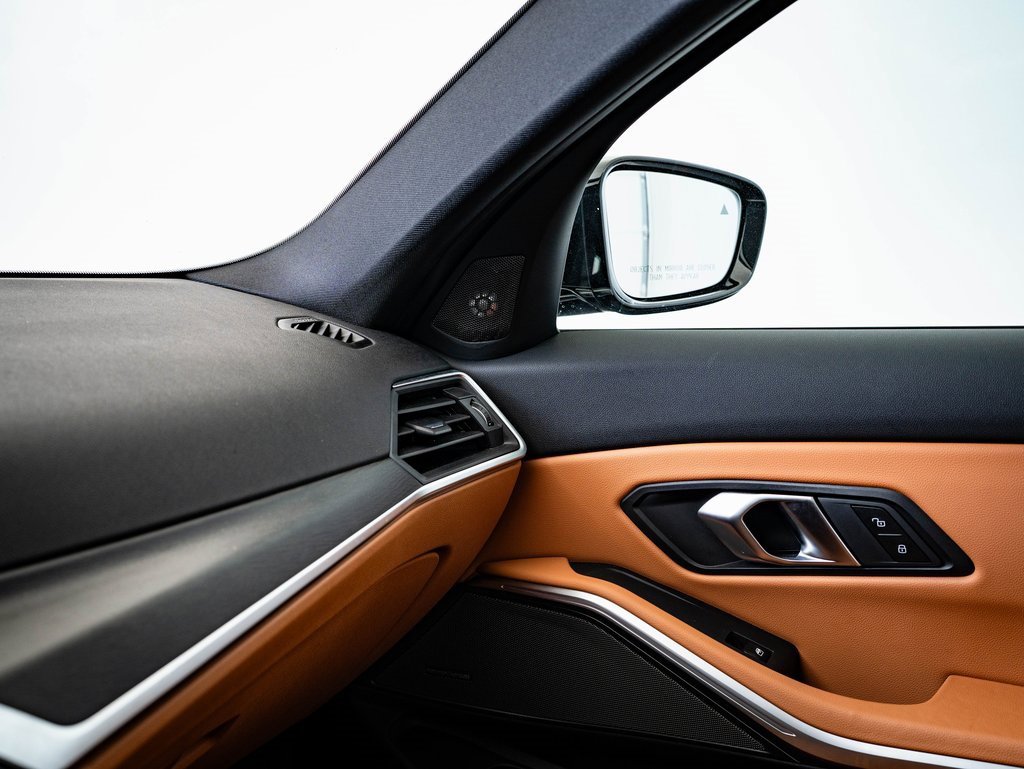 Used 2024 BMW 330i xDrive Sedan w/ Premium Package image 33