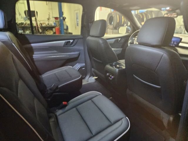 Used 2025 Buick Enclave Preferred image 19