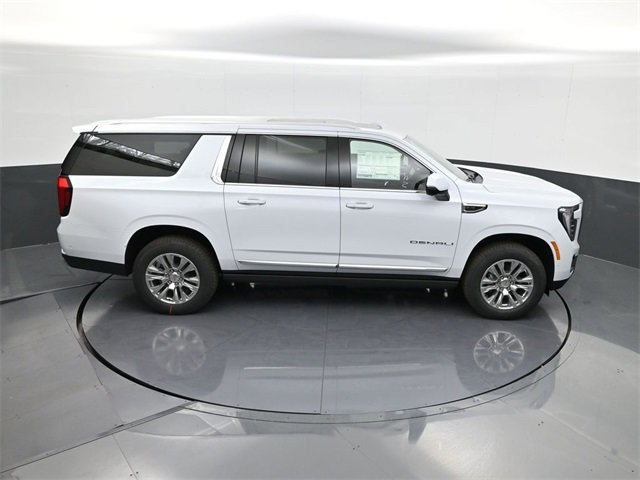 New 2026 GMC Yukon XL Denali image 17