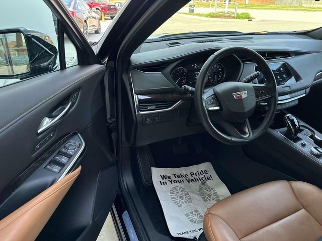 Certified 2023 Cadillac XT4 Premium Luxury w/ Enhanced Visibility Package AWD/4WD image 15