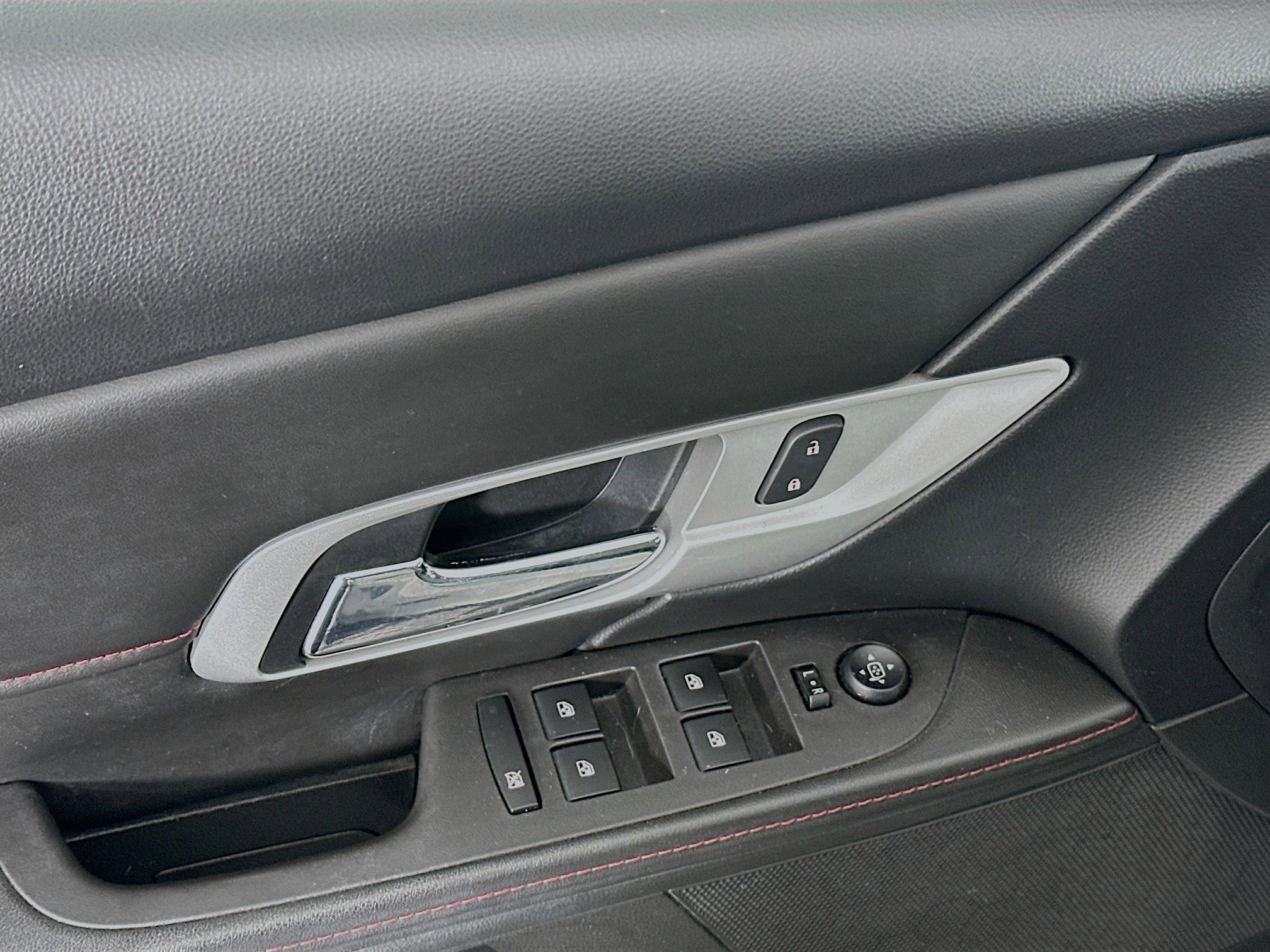Used 2014 GMC Terrain SLE FWD image 15