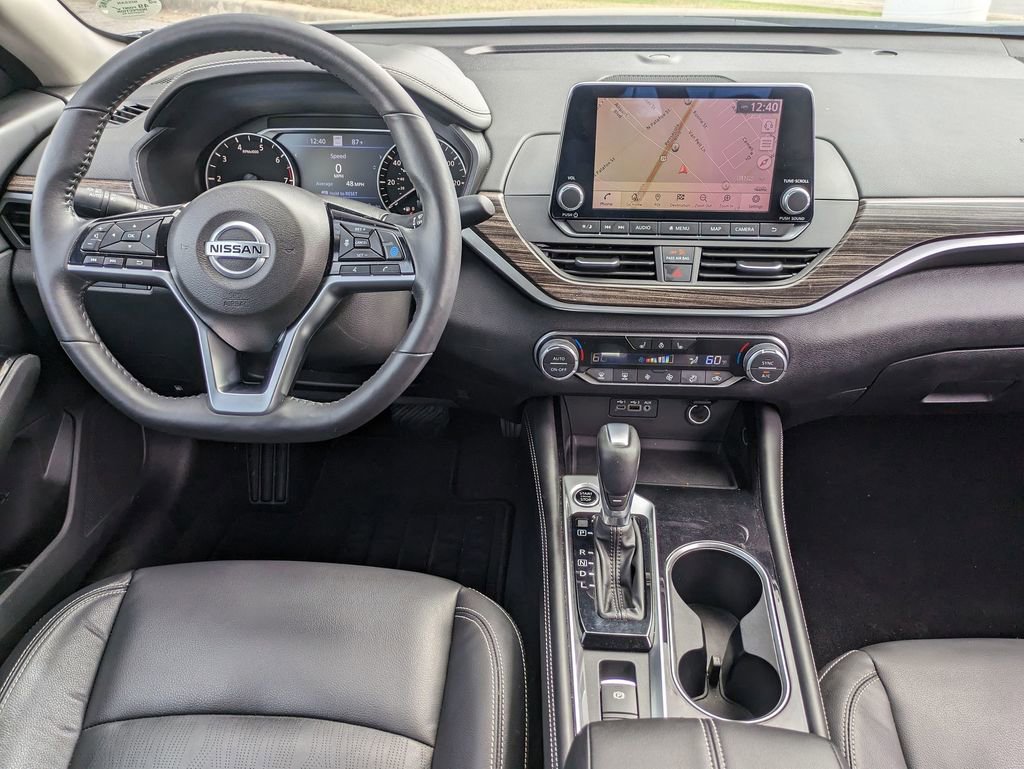 Used 2021 Nissan Altima 2.5 SR w/ SR Premium Package image 21