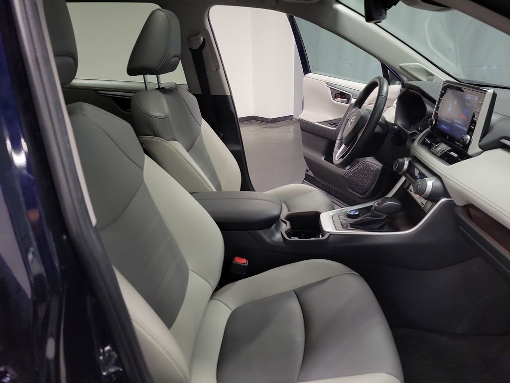 Used 2022 Toyota RAV4 Limited AWD/4WD image 22