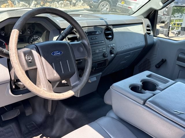 Used 2016 Ford F250 XL w/ Camper Package RWD image 11