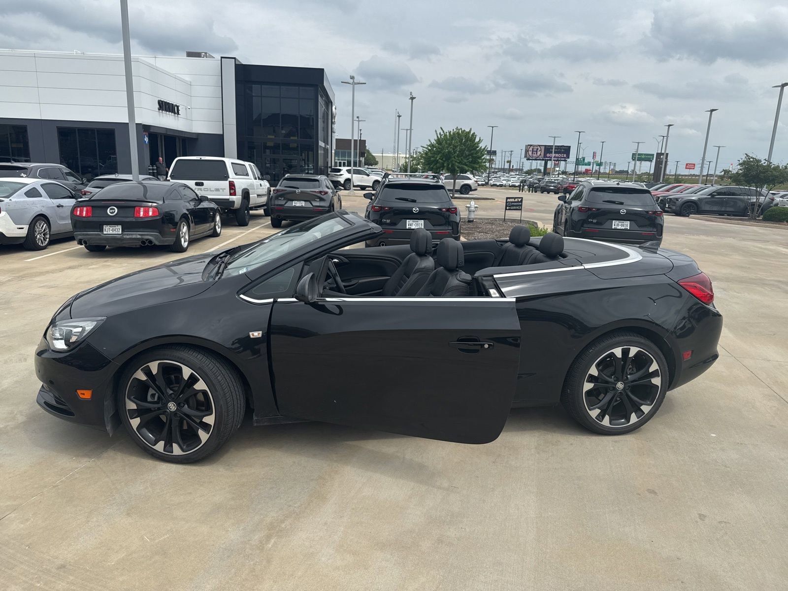 Used 2019 Buick Cascada Sport Touring w/ Dark Effects Package image 32