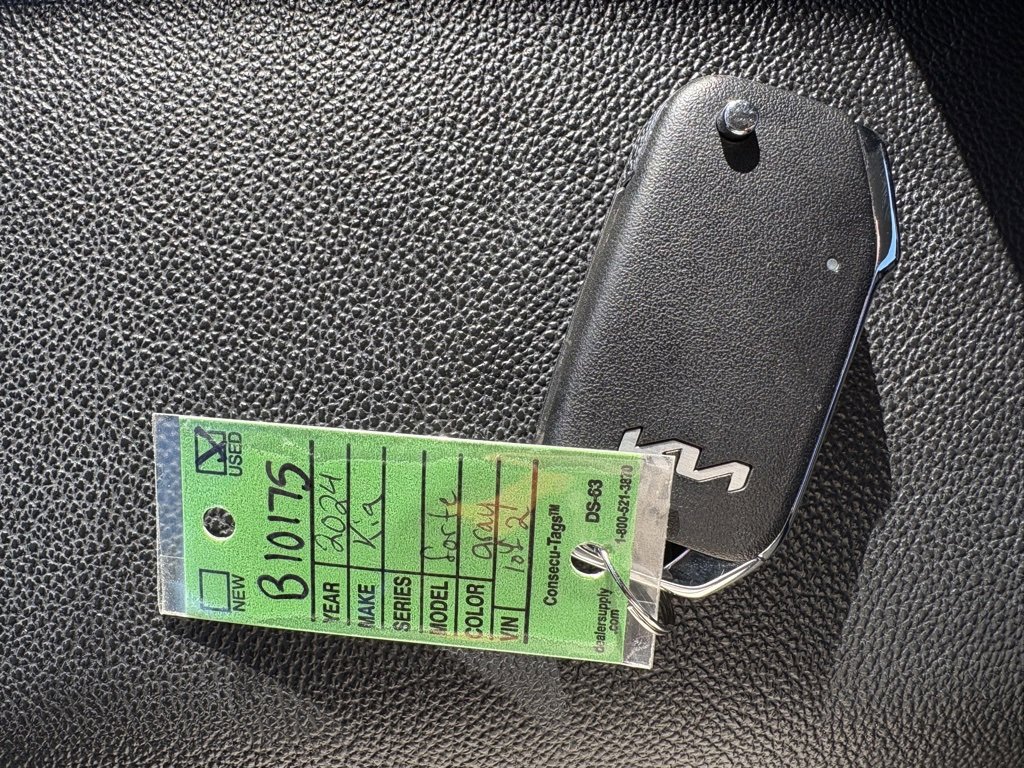 Used 2024 Kia Forte LXS image 18