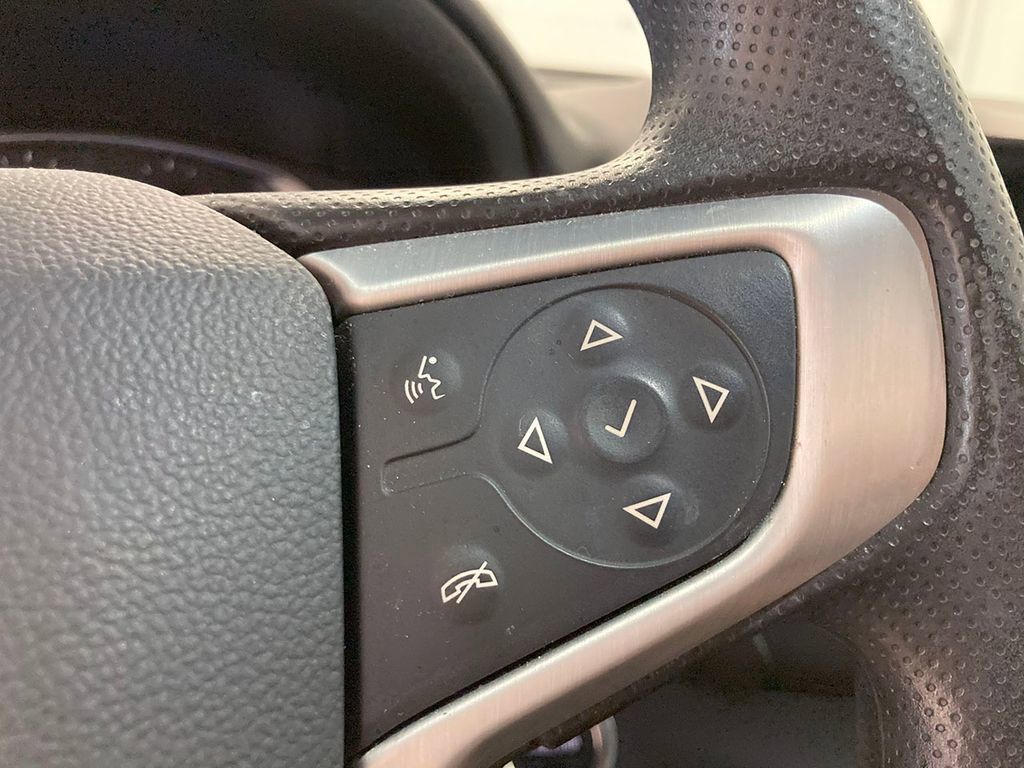 Used 2022 GMC Terrain SLE image 29