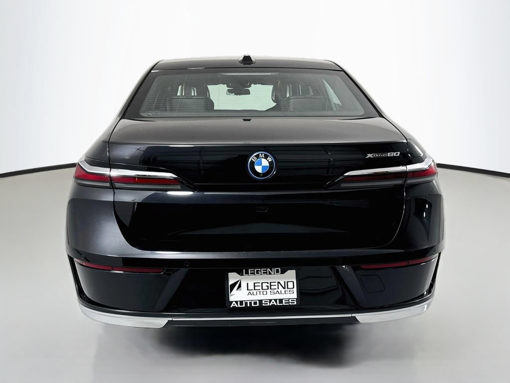 Used 2023 BMW i7 xDrive60 AWD/4WD image 6