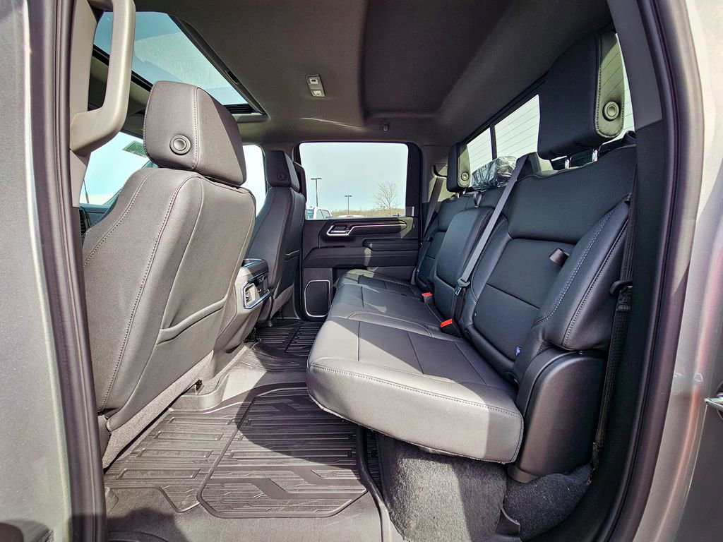 New 2026 GMC Sierra 2500 SLT w/ Max Trailering Package image 33