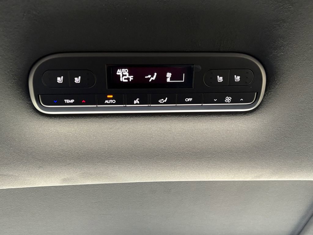 New 2026 Hyundai Palisade Calligraphy FWD image 6