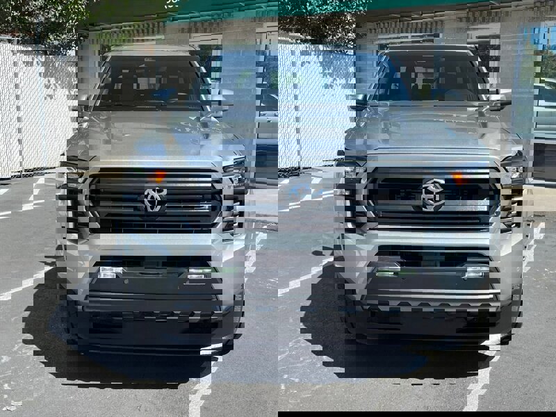 Used 2025 Toyota Tacoma SR5 image 2