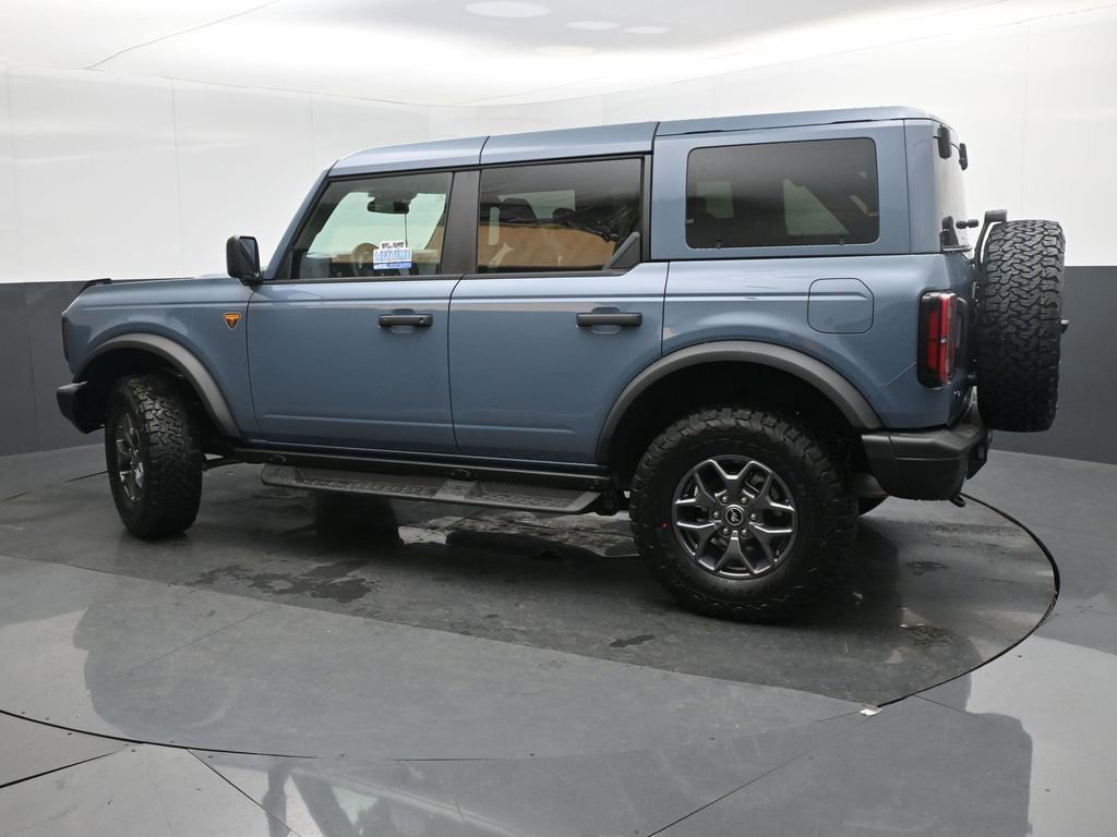 New 2025 Ford Bronco Badlands image 3