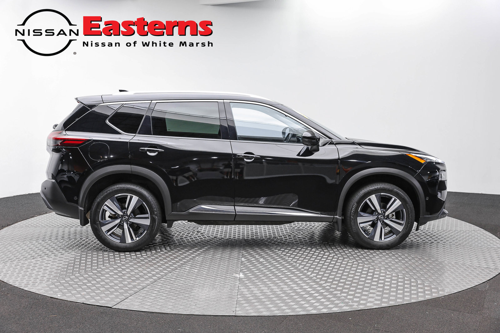 Used 2023 Nissan Rogue SL w/ SL Premium Package AWD/4WD image 4