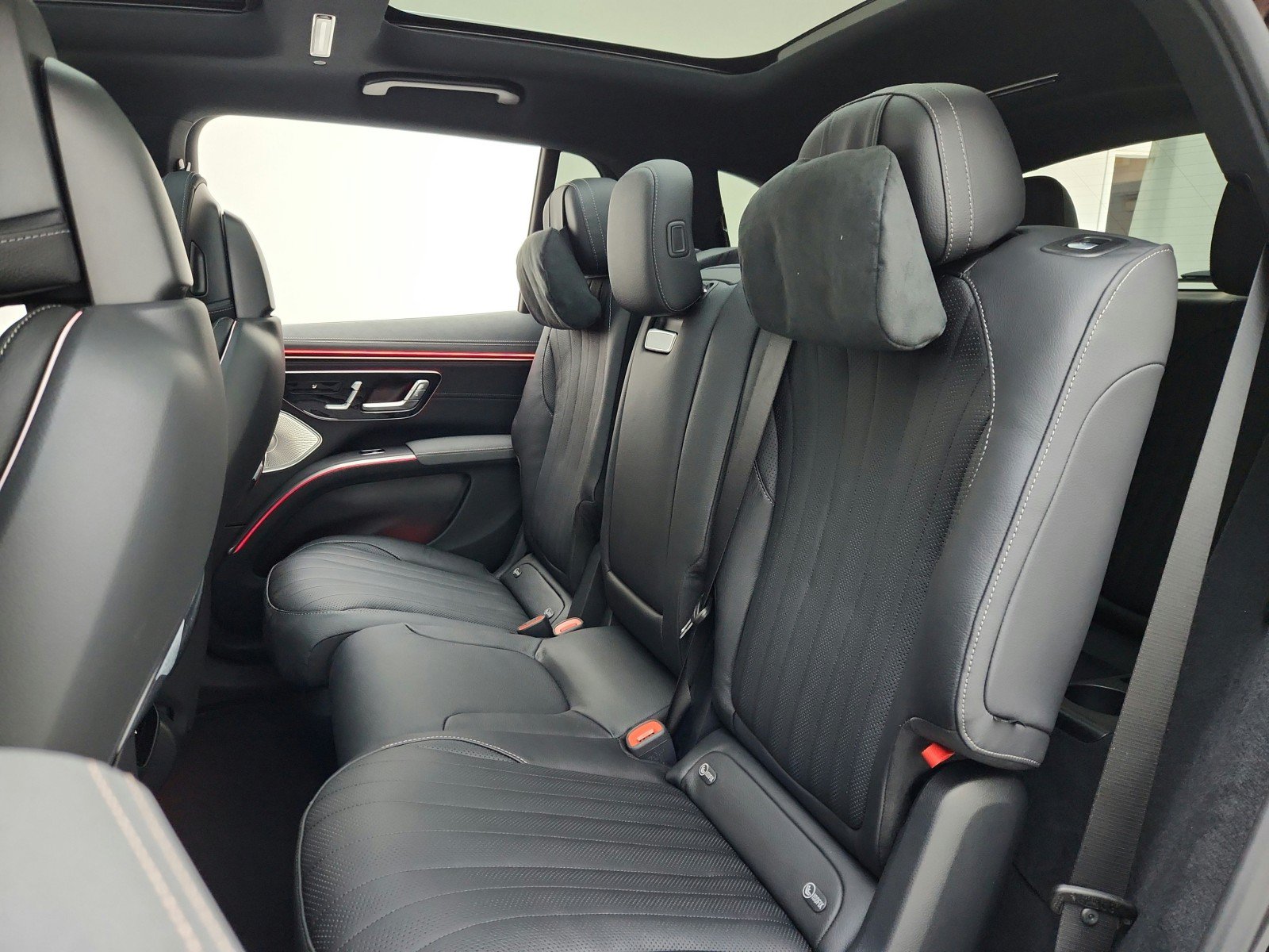 New 2027 Mercedes-Benz EQS 400 4MATIC SUV image 21