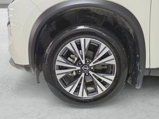 Used 2023 Nissan Rogue SV FWD image 23