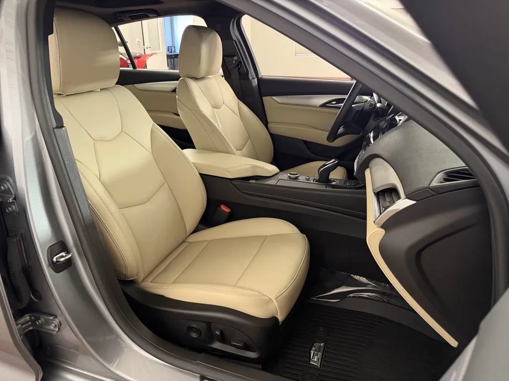 Used 2023 Cadillac CT5 Luxury w/ Sun And Sound Package AWD/4WD image 43