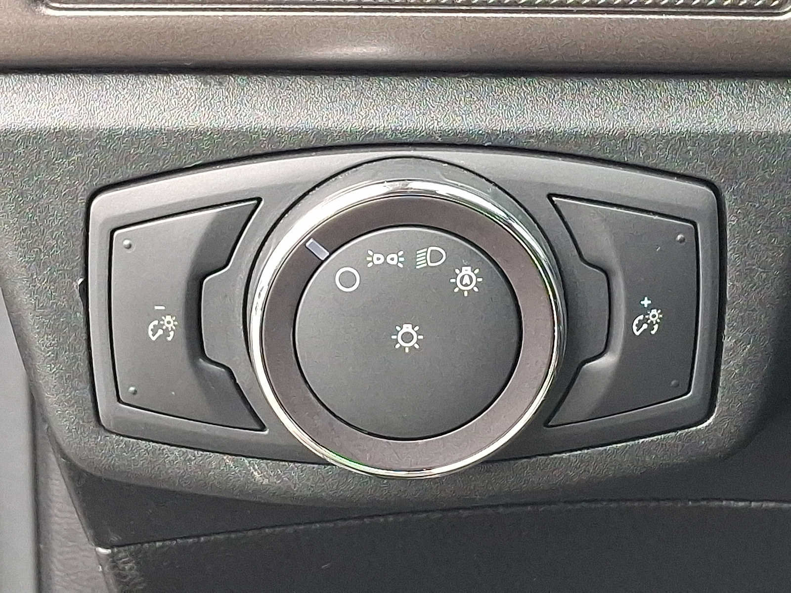 Used 2019 Ford Fusion S FWD image 24