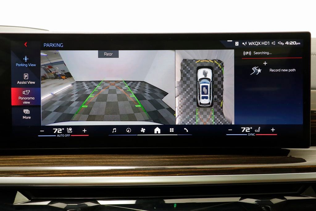 Used 2025 BMW X7 M60i image 12