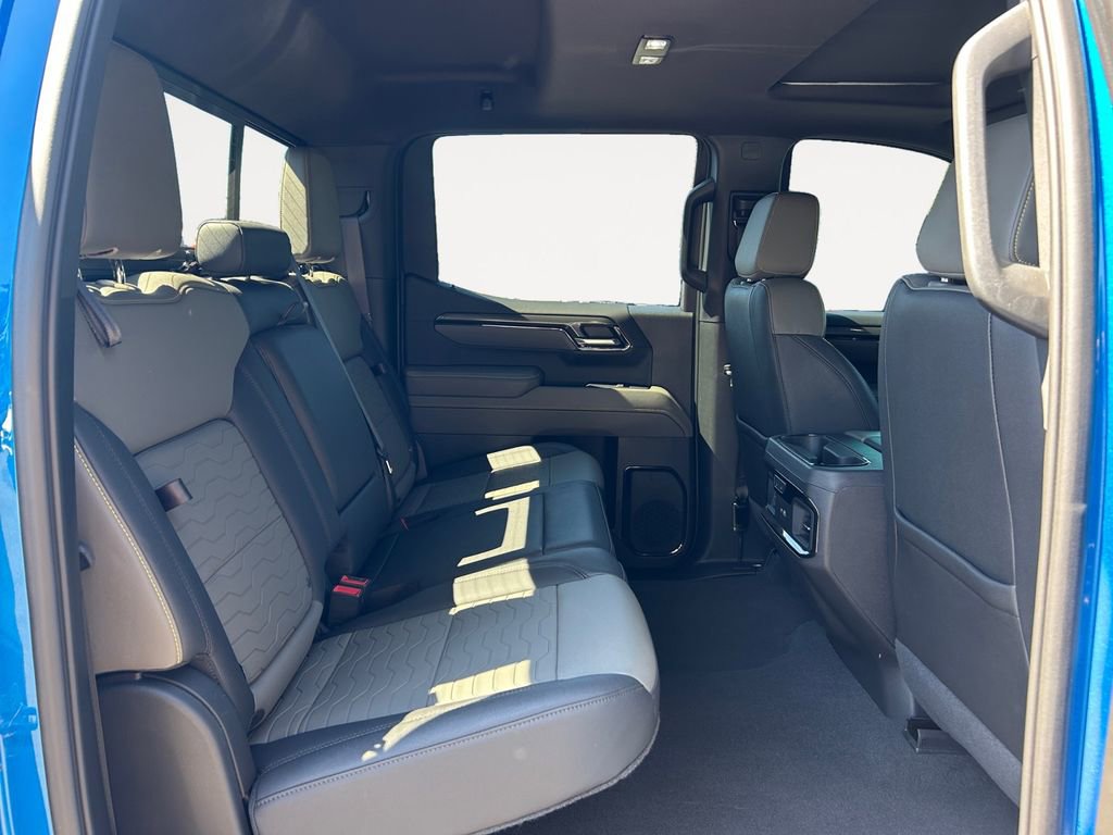 Used 2022 Chevrolet Silverado 1500 ZR2 w/ Technology Package image 11