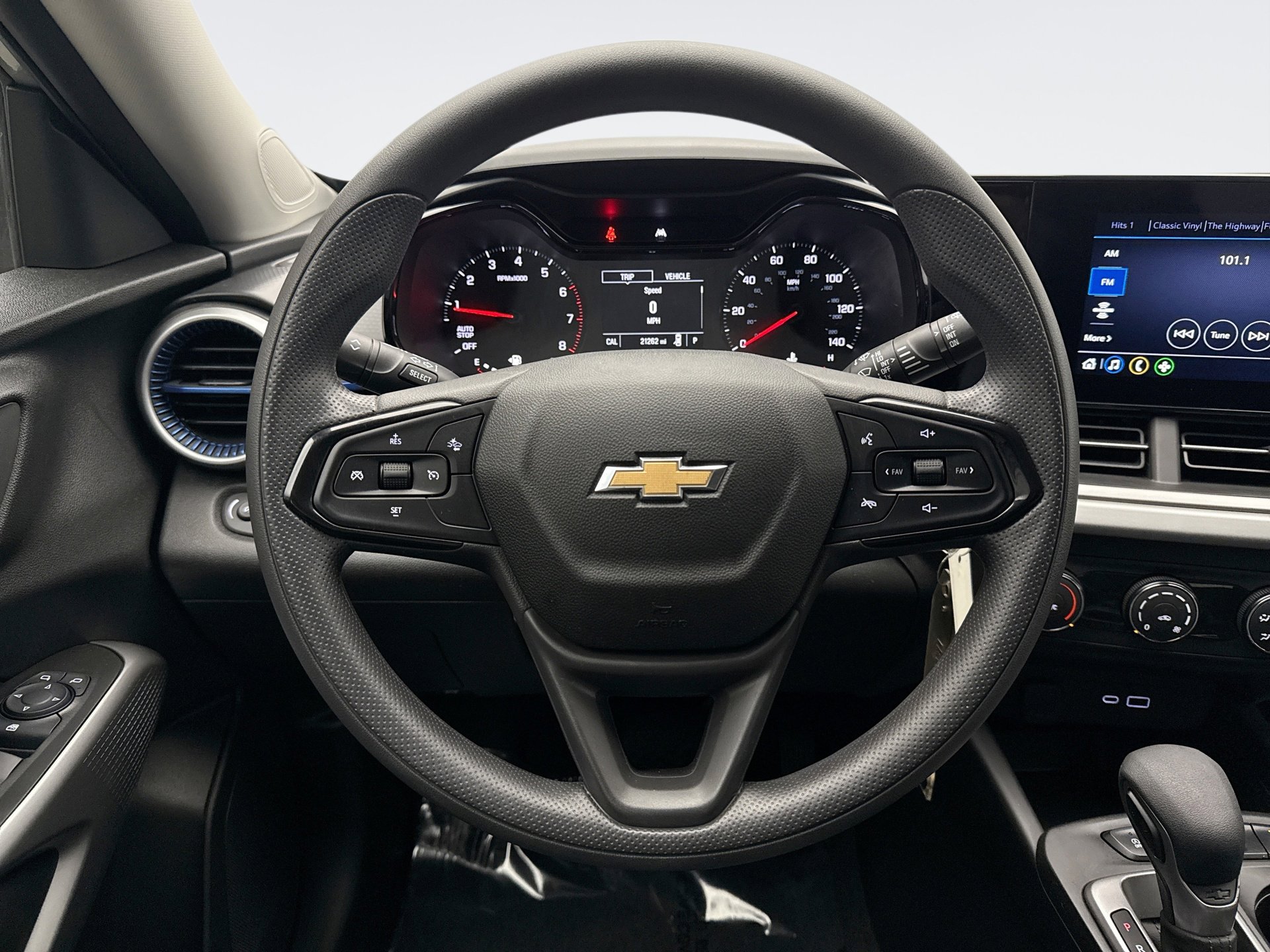 Used 2024 Chevrolet Trax LS w/ Driver Confidence Package image 12