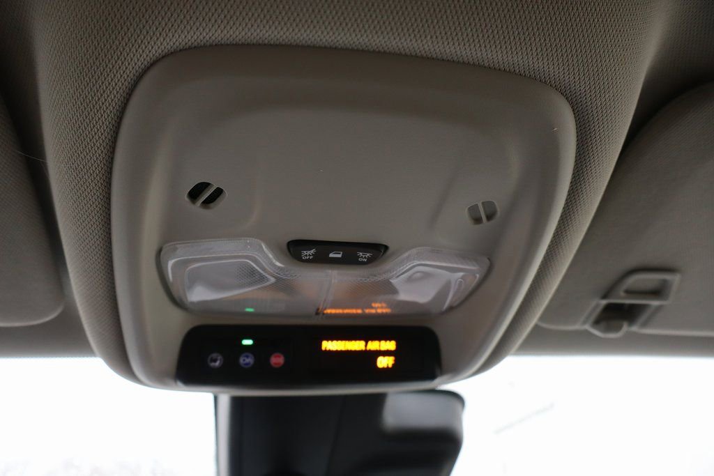 Used 2023 Buick Encore GX Select w/ Safety Package II image 17