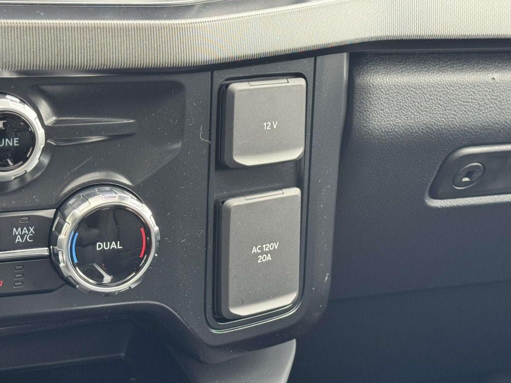 New 2026 Ford F350 Platinum AWD/4WD image 17