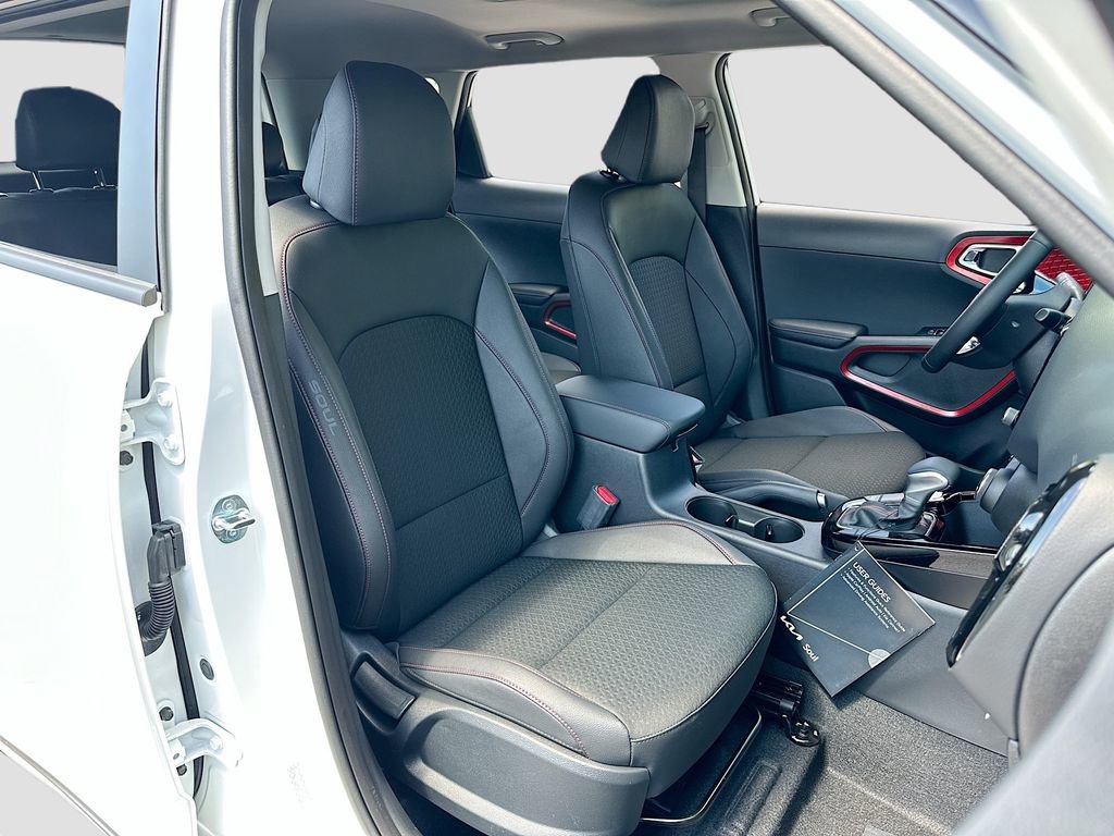Used 2025 Kia Soul GT-Line FWD image 27