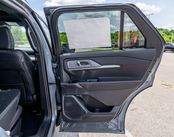 New 2026 Ford Explorer ST-Line AWD/4WD image 10
