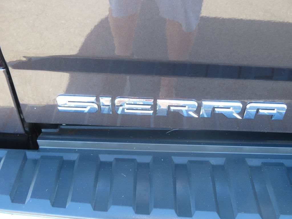 Used 2015 GMC Sierra 1500 SLT w/ SLT Crew Cab Value Package AWD/4WD image 15