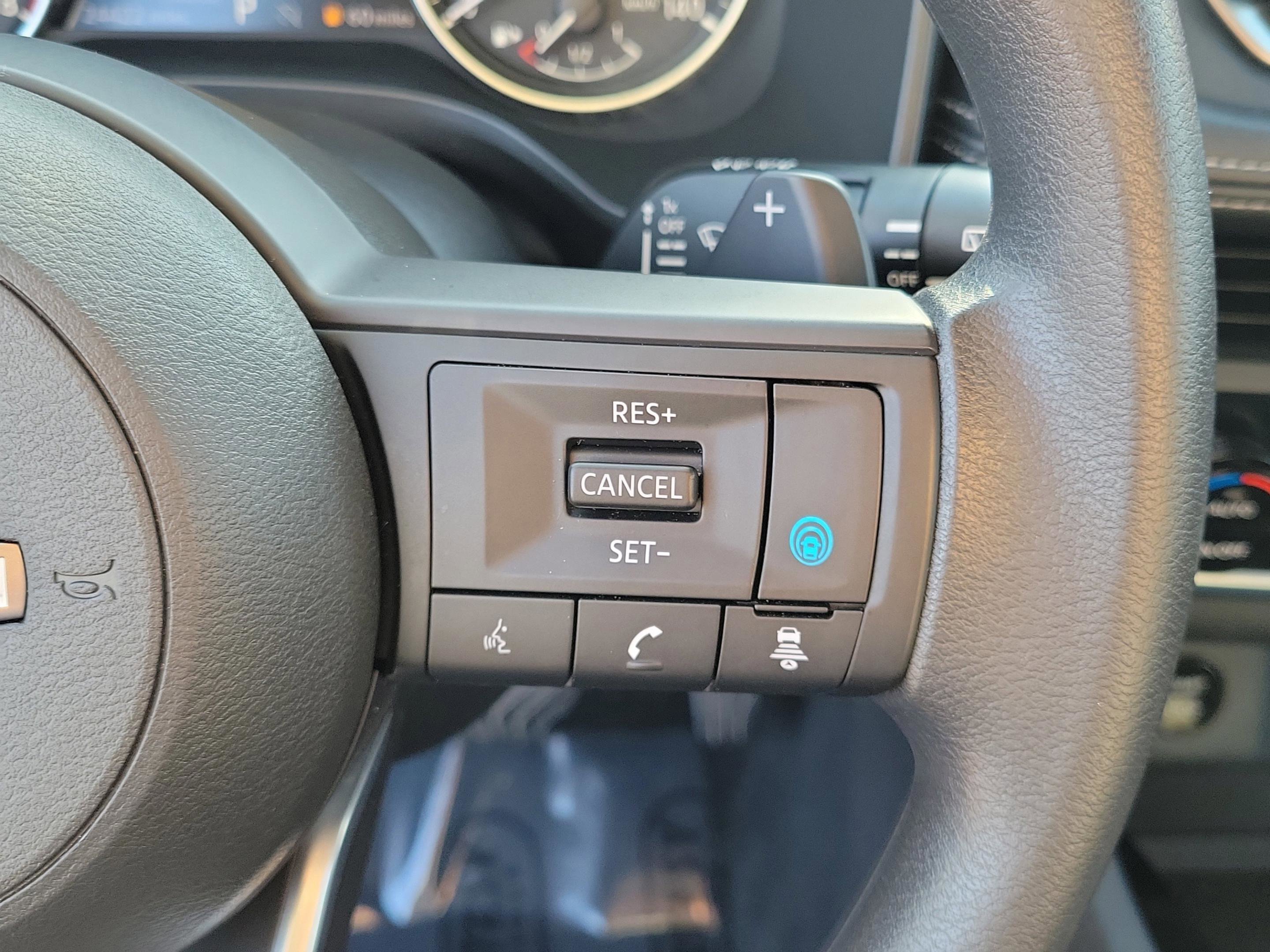 Certified 2024 Nissan Rogue SV image 28