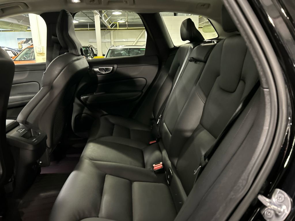 Certified 2024 Volvo XC60 B5 Plus w/ Climate Package image 22