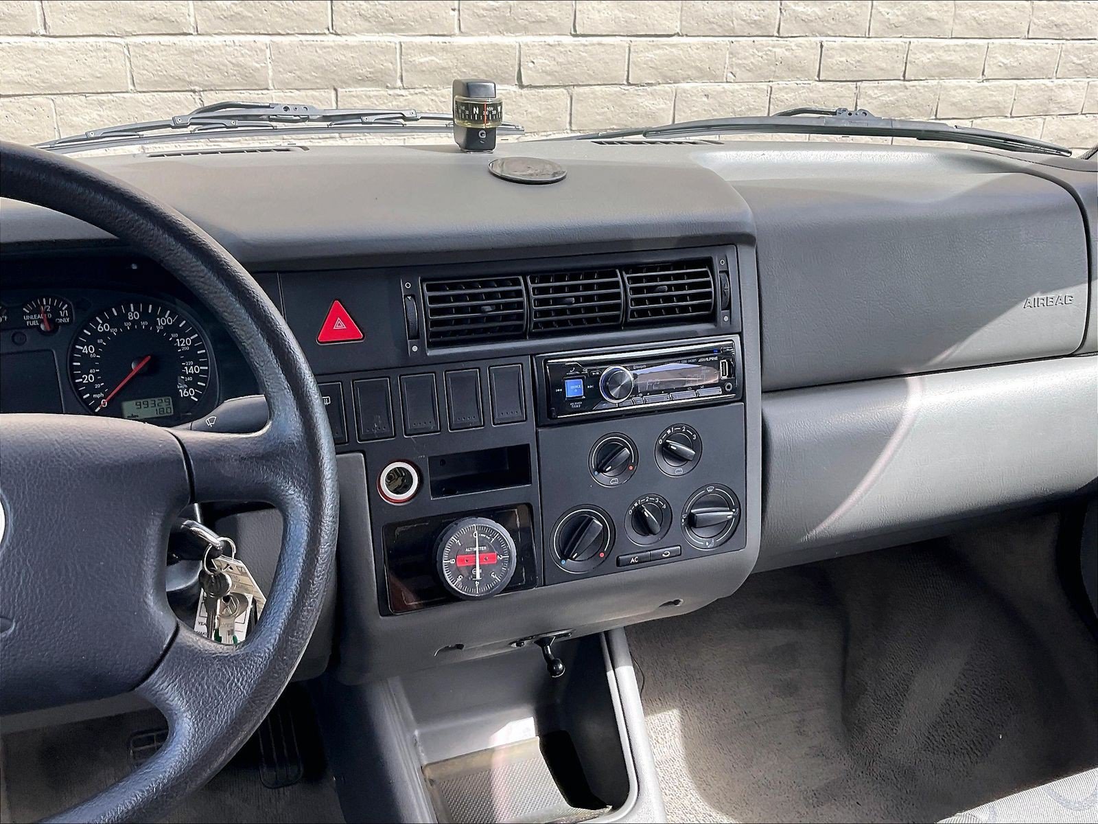 Used 2003 Volkswagen Eurovan Camper FWD image 5