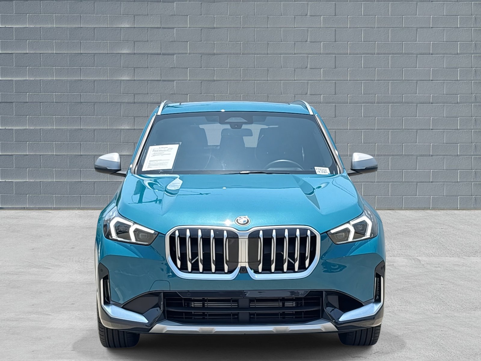 Used 2024 BMW X1 xDrive28i image 3