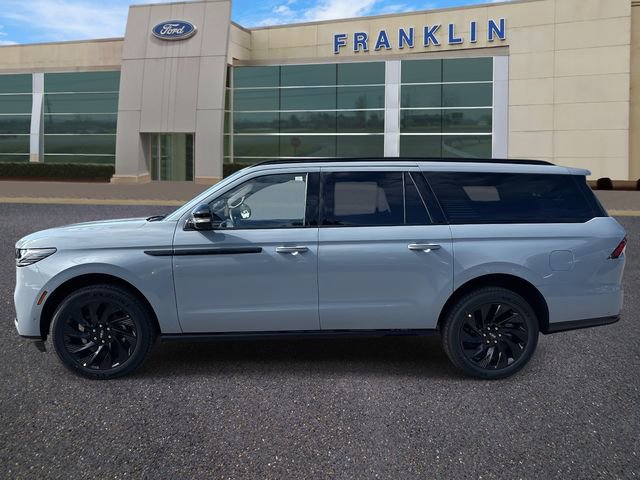 New 2025 Lincoln Navigator L Reserve w/ Jet Appearance Package image 4