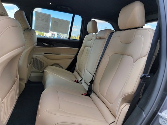 Certified 2024 Jeep Grand Cherokee Limited image 21