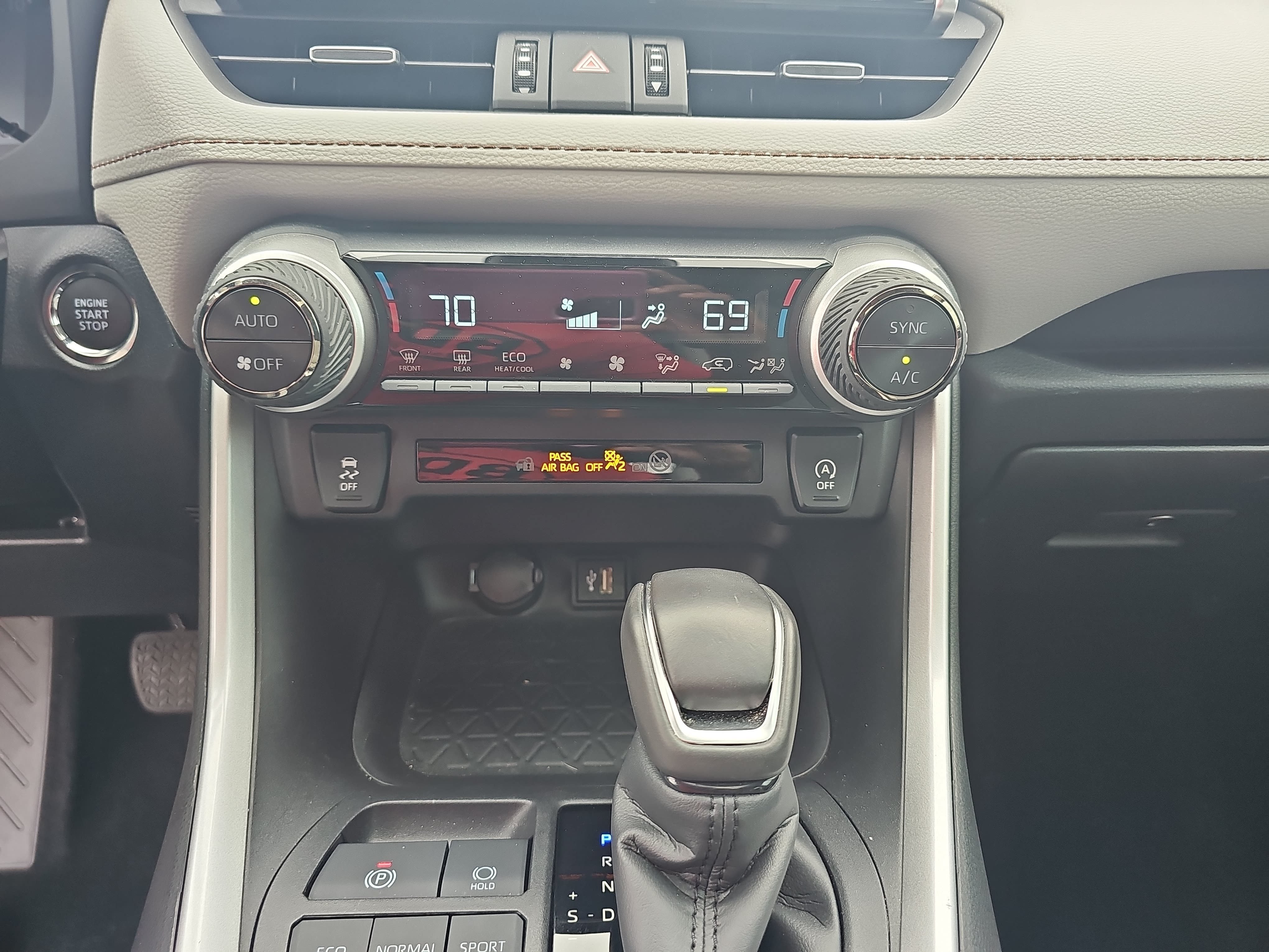 Used 2024 Toyota RAV4 XLE Premium FWD image 21