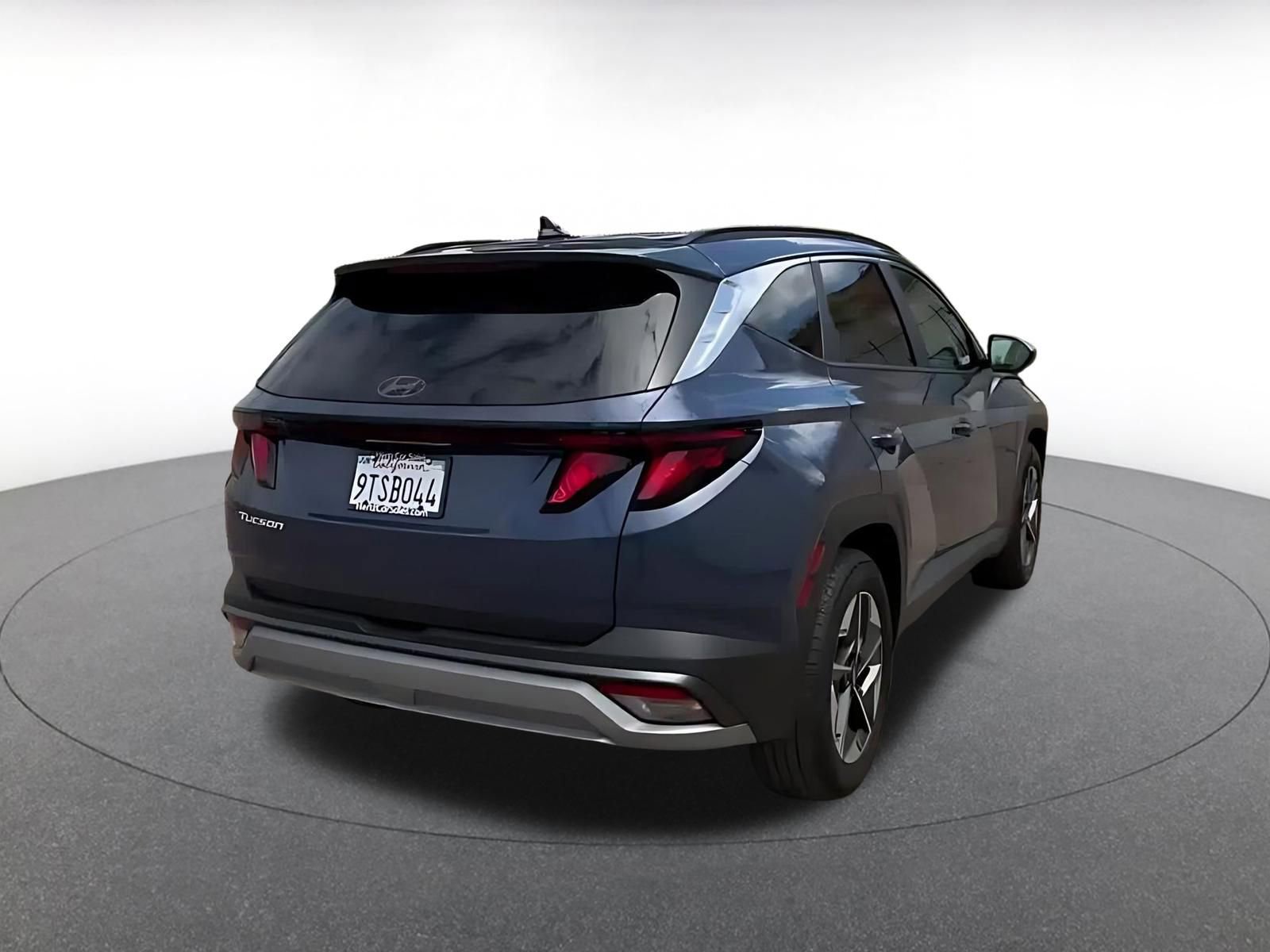 Used 2025 Hyundai Tucson SEL FWD image 14