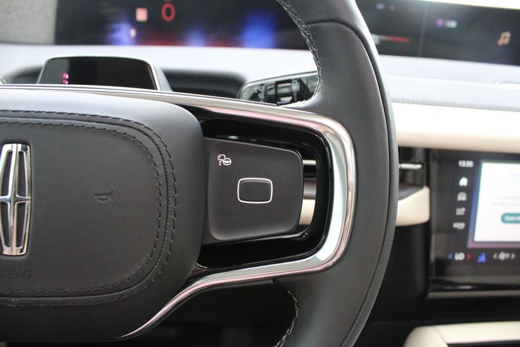 New 2027 Lincoln Navigator L Reserve AWD/4WD image 12