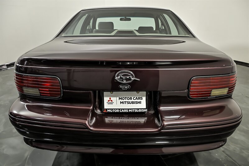Used 1995 Chevrolet Impala SS RWD image 8