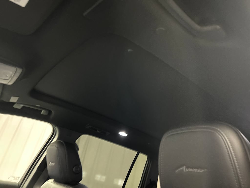 New 2027 Buick Enclave Avenir w/ LPO, Floor Liner Package FWD image 21